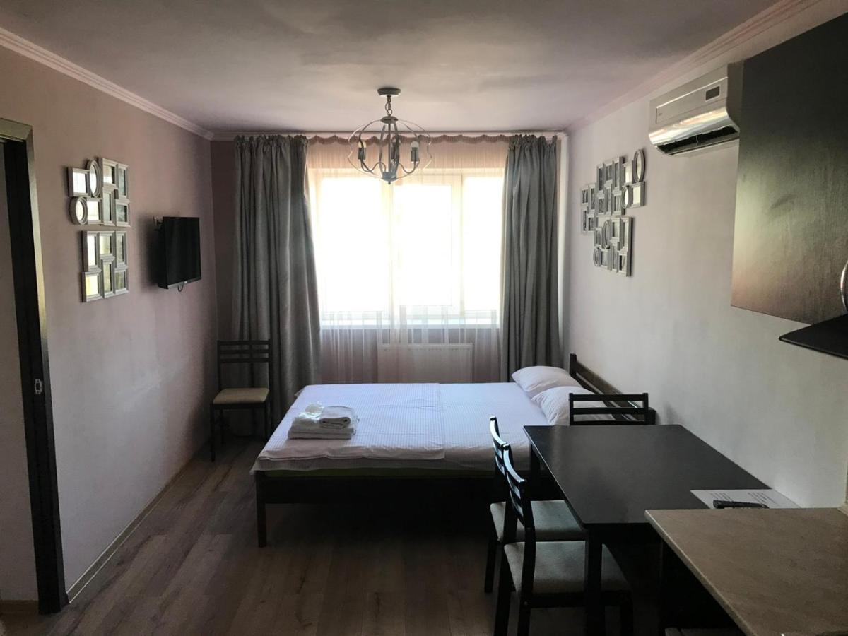 Best Rest Suites Odesa Exterior foto